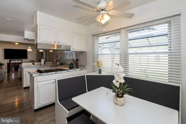 27 EAST LN, Willingboro, NJ 08046