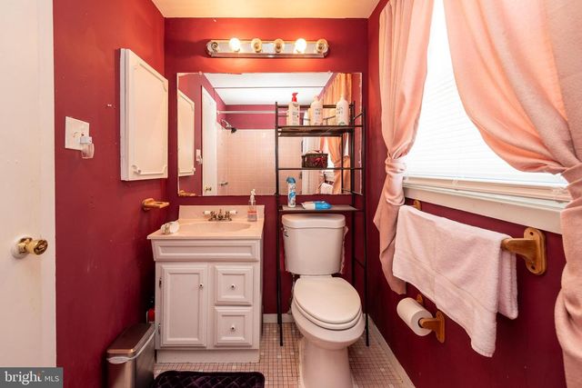 27 EAST LN, Willingboro, NJ 08046