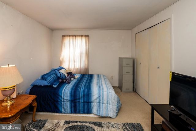 27 EAST LN, Willingboro, NJ 08046