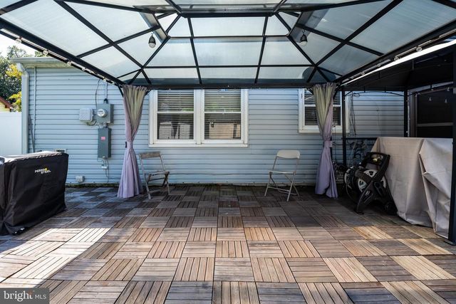 27 EAST LN, Willingboro, NJ 08046