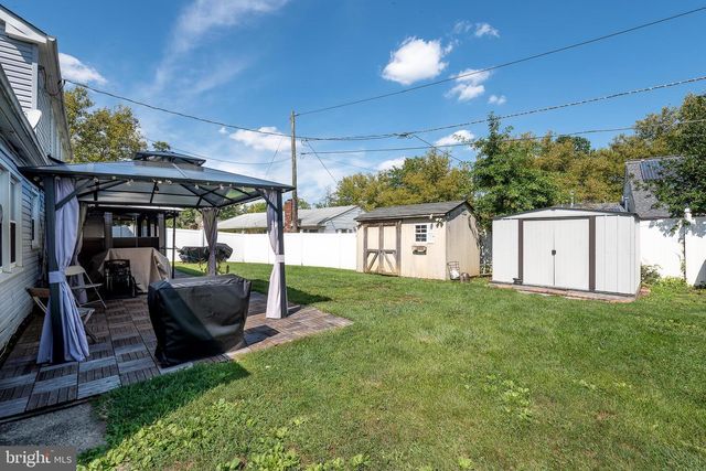 27 EAST LN, Willingboro, NJ 08046