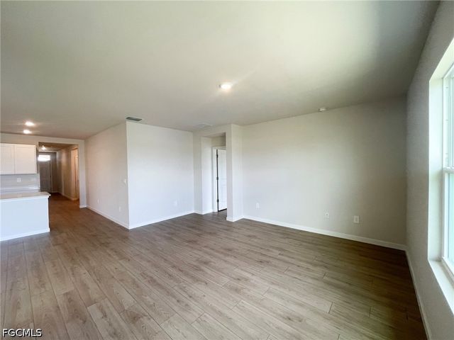 1321 NE 9th ST, Cape Coral, FL 33909