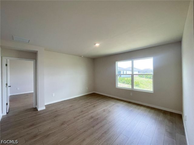 1321 NE 9th ST, Cape Coral, FL 33909