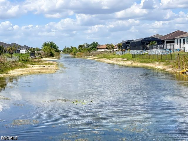 1321 NE 9th ST, Cape Coral, FL 33909