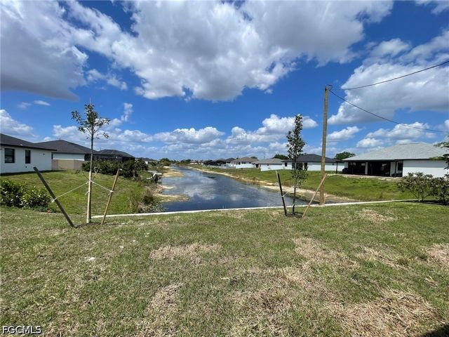 1321 NE 9th ST, Cape Coral, FL 33909