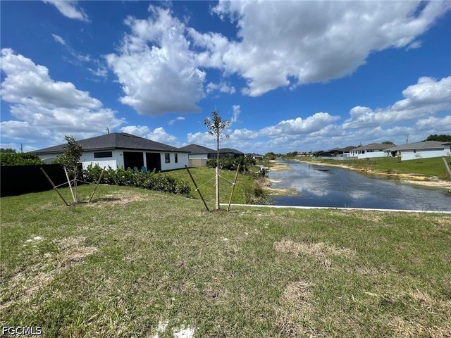 1321 NE 9th ST, Cape Coral, FL 33909