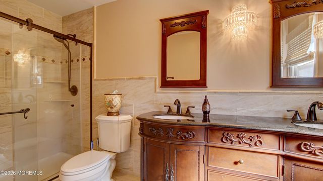 42 Daum Road, Manalapan, NJ 07726