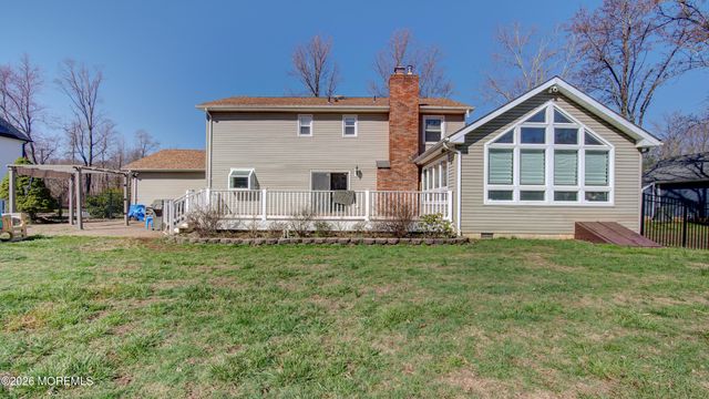 42 Daum Road, Manalapan, NJ 07726