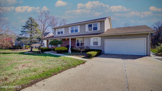 42 Daum Road, Manalapan, NJ 07726