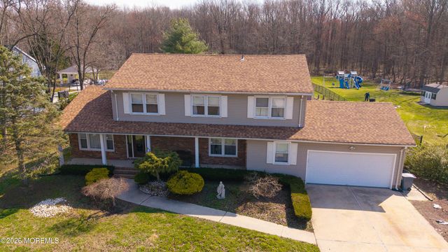42 Daum Road, Manalapan, NJ 07726