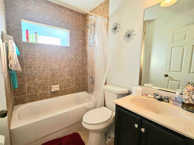 3505 SW 24th st, Lehigh Acres, FL 33976