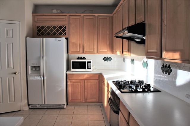 71 N Brooksedge Circle, The Woodlands, TX 77382