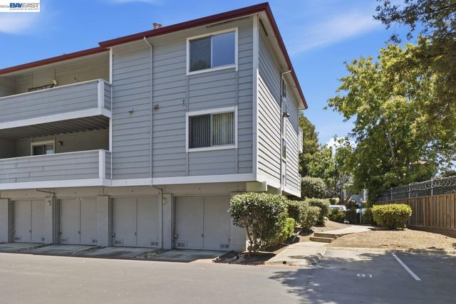 620 River Oak Way 81, Hayward, CA 94544