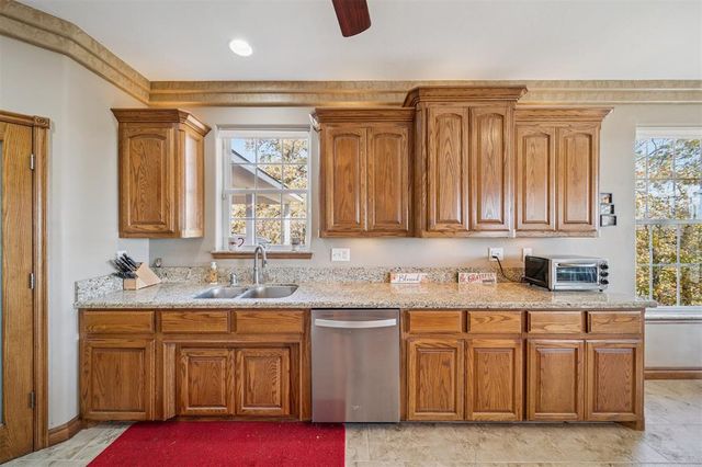 46500 Bob Crouch Road, Earlsboro, OK 74840