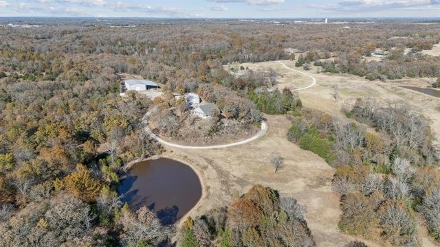 46500 Bob Crouch Road, Earlsboro, OK 74840