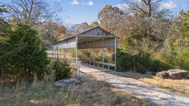 46500 Bob Crouch Road, Earlsboro, OK 74840