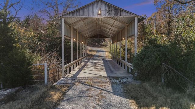 46500 Bob Crouch Road, Earlsboro, OK 74840