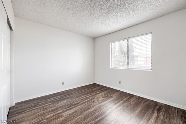 9000 Feather River Court, Las Vegas, NV 89117