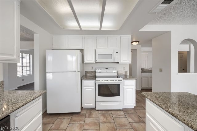 9000 Feather River Court, Las Vegas, NV 89117