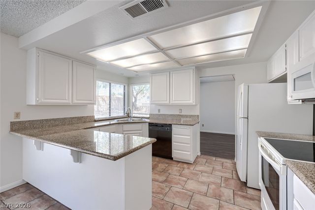 9000 Feather River Court, Las Vegas, NV 89117