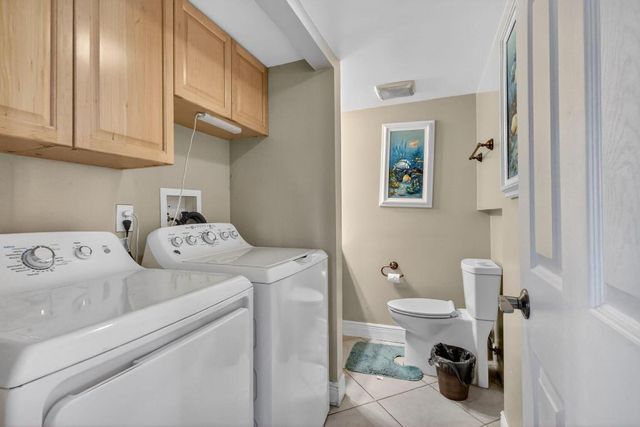 5204 Waterview Circle, Palm Springs, FL 33461