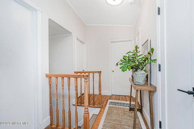 34 Dartmouth Drive, Hazlet, NJ 07730