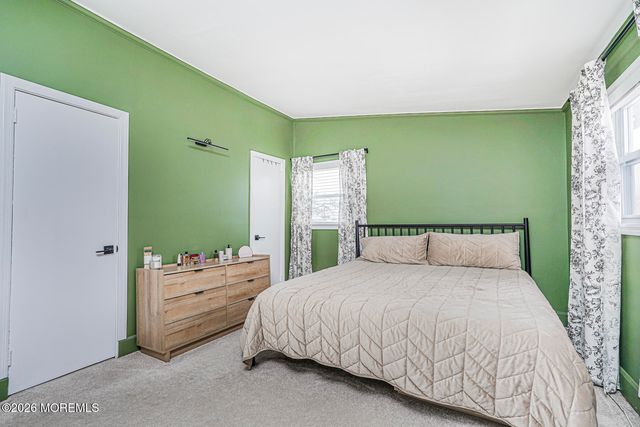 34 Dartmouth Drive, Hazlet, NJ 07730