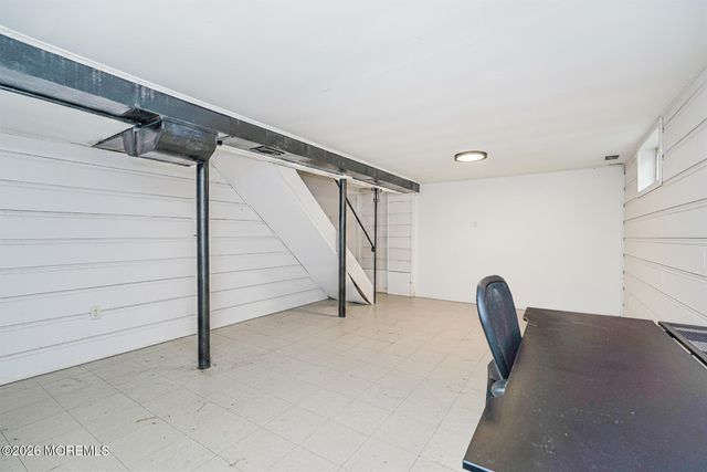 34 Dartmouth Drive, Hazlet, NJ 07730