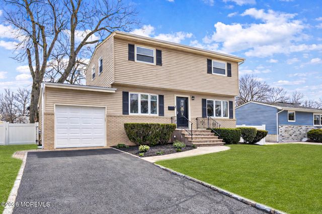 34 Dartmouth Drive, Hazlet, NJ 07730