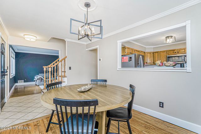 34 Dartmouth Drive, Hazlet, NJ 07730