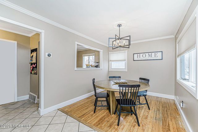 34 Dartmouth Drive, Hazlet, NJ 07730