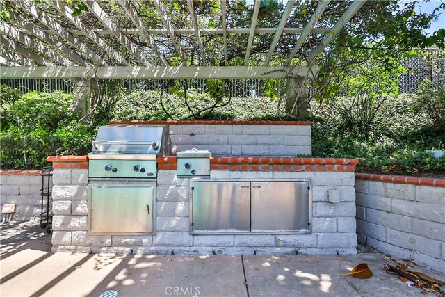 843 N Entrada, Glendora, CA 91741
