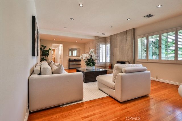 843 N Entrada, Glendora, CA 91741