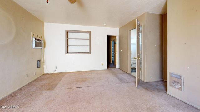4671 E GREASEWOOD Street, Apache Junction, AZ 85119