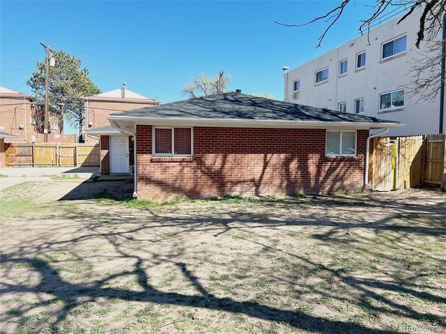 1646 Beeler St, Aurora, CO 80010