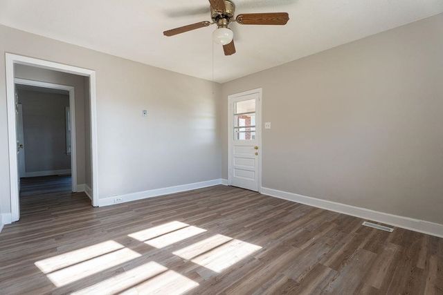 663 Chesnee Hwy, Spartanburg, SC 29303