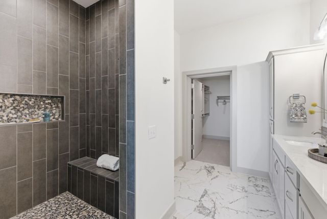 5856 E Central Park, Bel Aire, KS 67220