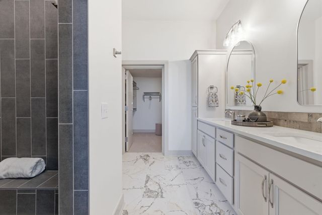 5856 E Central Park, Bel Aire, KS 67220