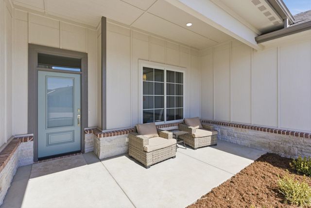 5856 E Central Park, Bel Aire, KS 67220