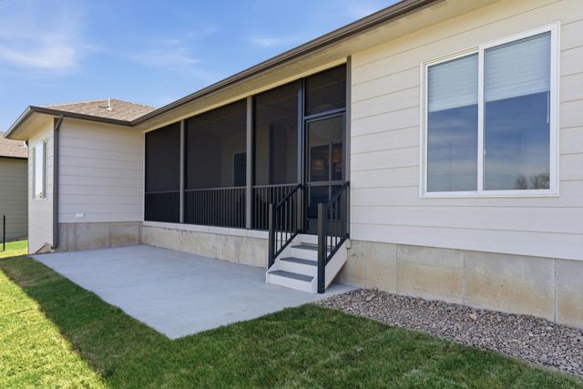 5856 E Central Park, Bel Aire, KS 67220