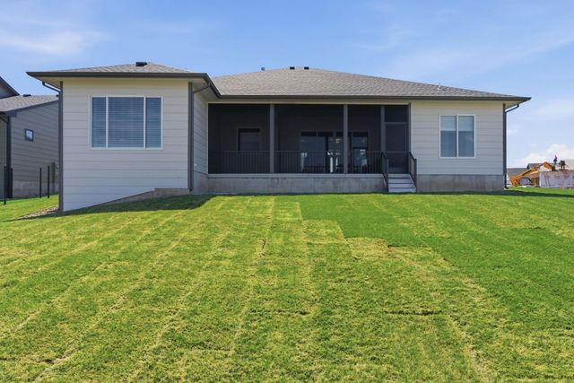5856 E Central Park, Bel Aire, KS 67220
