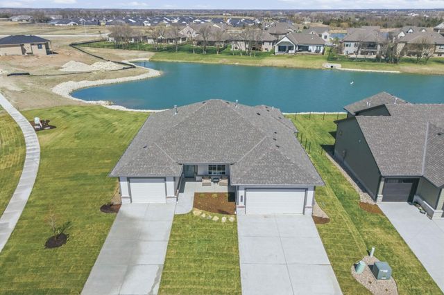 5856 E Central Park, Bel Aire, KS 67220