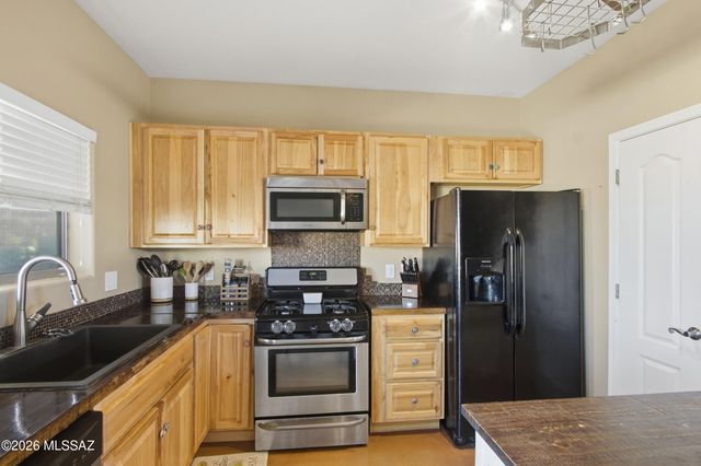 449 E Cactus Mountain Drive, Vail, AZ 85641