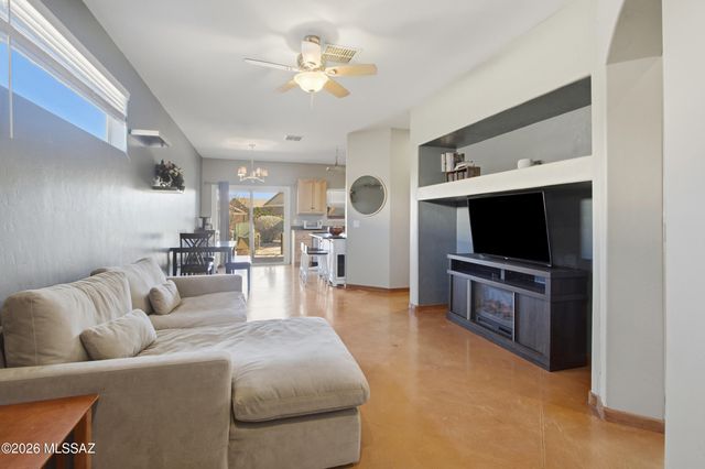 449 E Cactus Mountain Drive, Vail, AZ 85641