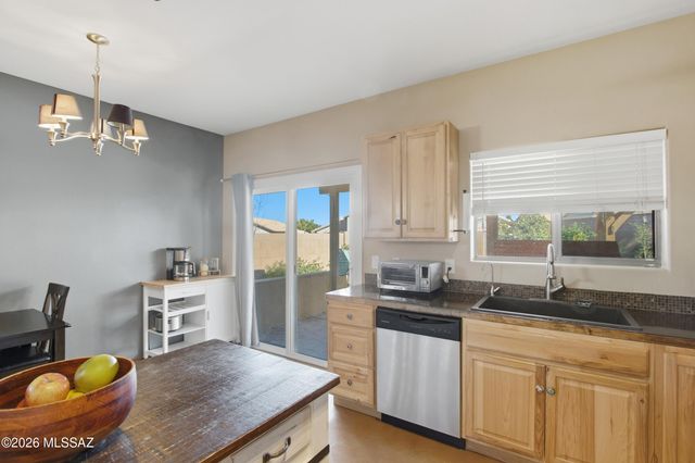 449 E Cactus Mountain Drive, Vail, AZ 85641