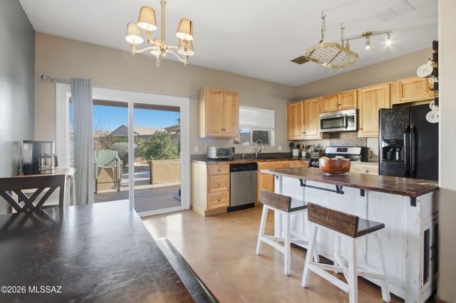 449 E Cactus Mountain Drive, Vail, AZ 85641