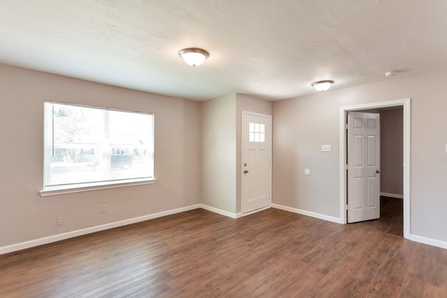 2038 Evergreen Street, Garland, TX 75041