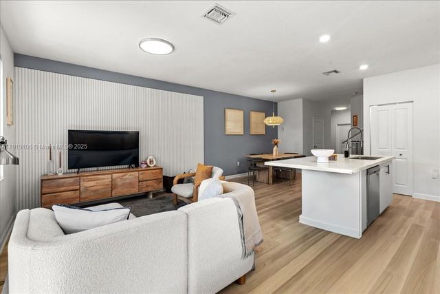 25521 SW 108th Ct, Homestead, FL 33032