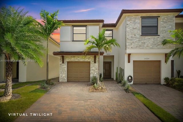 25521 SW 108th Ct, Homestead, FL 33032