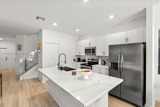 25521 SW 108th Ct, Homestead, FL 33032